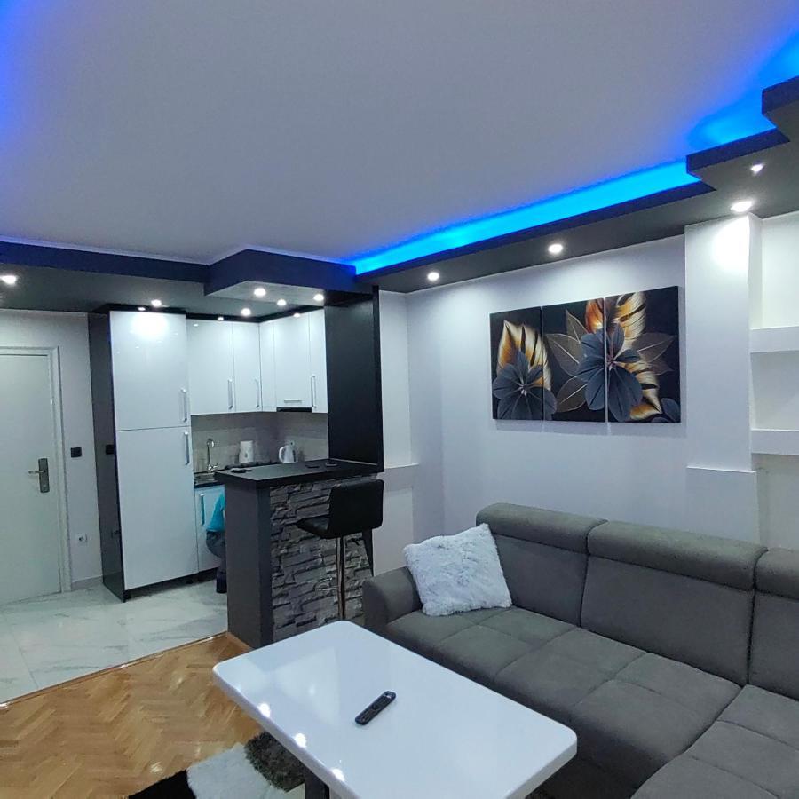 Apartmani Amona Stan Na Dan Doboj Buitenkant foto